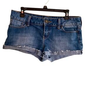 VTG Guess Womens Denim Cut Off Mini Jean Shorts M Wash Studded Logo Y2K Festival